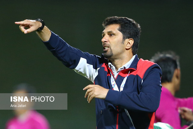 بحث جدایی حسینی از نفت مطرح نیست / برخی میخواهند آرامش تیم را برهم بزنند بحث جدایی حسینی از نفت مطرح نیست / برخی میخواهند آرامش تیم را برهم بزنند