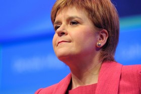 حمایت وزیر اول اسکاتلند از رای عدم اعتماد به جانسون و انتصاب موقت کوربین به نخست وزیری