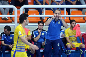 انتقاد تند سرمربی شاهین به داوری‌های لیگ برتر فوتسال