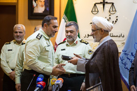  مراسم اعطای کارت ضابطین عام دستگاه قضایی