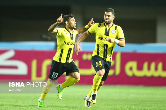 فیل و فنجانهای لیگ بیست و دوم