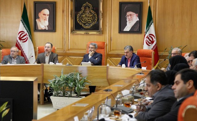 مهارت‌آموزی و کمک به ادامه تحصیل کودکان و نوجوانان خیابانی در دستور کار باشد