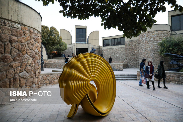 توضیح موزه هنرهای معاصر تهران درباره نگهداری مجسمه‌ها