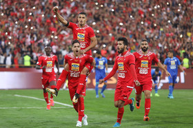 پرسپولیس یک - استقلال صفر/ برد شیرین سرخ‌ها با رکوردشکنی برانکو