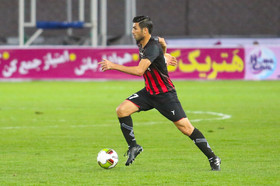 بادامکی: هواداران استقلال حرمت نگه دارند