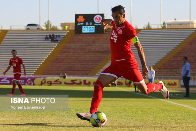 ناصحی: شش ماه است یک ریال نگرفته‌ایم