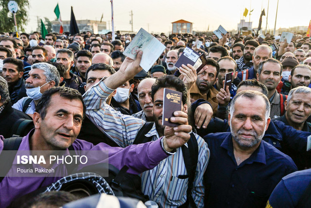 عکس آرشیوی است تمهیدات و شرایط تمدید اعتبار گذرنامه و صدور برگ تردد اربعین