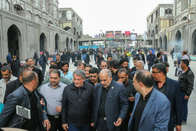 بازدید محسن هاشمی رییس شورای شهر تهران از صحن حضرت زهرا (س) در کنار حرم حضرت علی (ع) - نجف