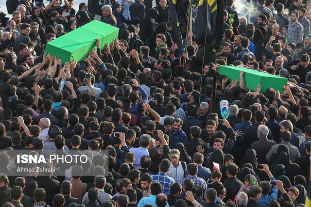 تشییع پیکرهای پنج شهید مدافع حرم در قم