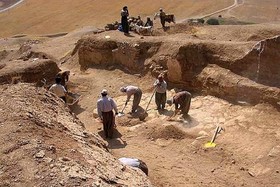 کشف گورستانی با معماری دوره سنگی در حوزه سد چندیر