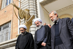 حسن روحانی، آملی لاریجانی و علی لاریجانی شنبه ۲۰ آبان در جلسه سران سه قوه.