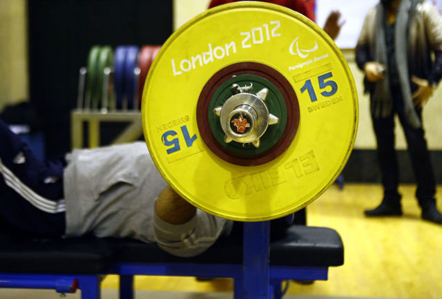 وزنه‌برداران معلول به نقره و برنز قهرمانی آسیا دست یافتند