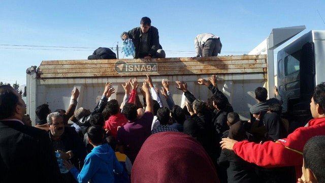 اعزام ۶۰ تانکر آبرسانی به کرمانشاه/ چهار شهر مشکل آب دارند