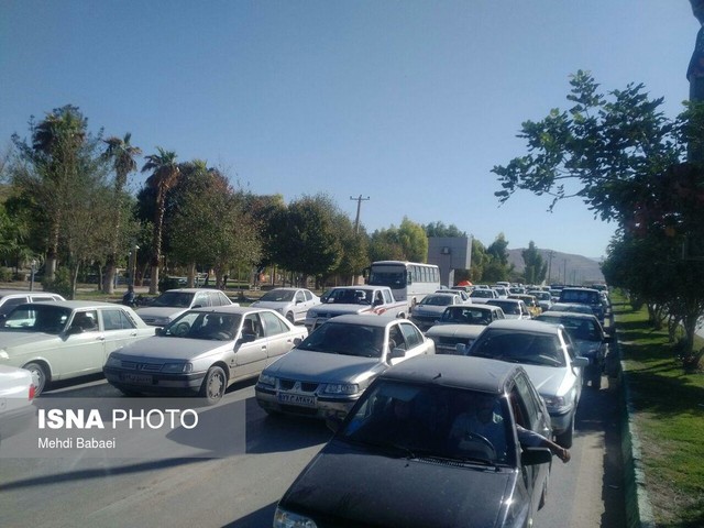 نحوه انتقال کمک‌های مردمی به مناطق زلزله زده/اعمال محدودیت ترافیکی در کرمانشاه