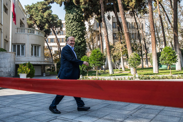 تصمیمات جدید برای محدودیت تردد خودروهای آلاینده حتی پلاک دولتی/ تهران آلودهترین شهر کشور نیست تصمیمات جدید برای محدودیت تردد خودروهای آلاینده حتی پلاک دولتی/ تهران آلودهترین شهر کشور نیست