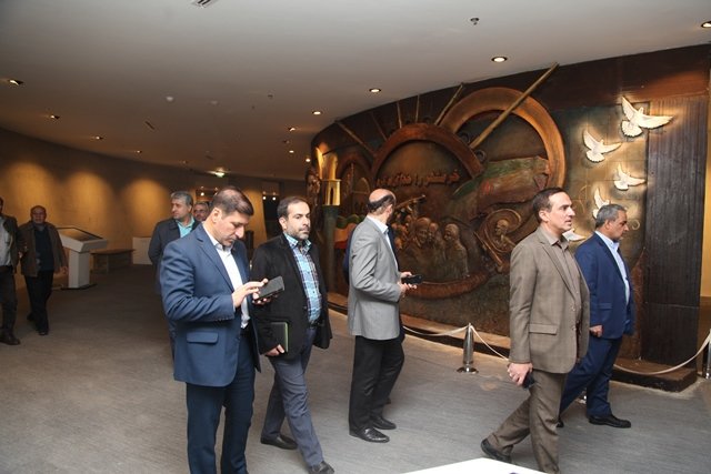 بازدید  مدیر شبکه الکوثر از موزه انقلاب اسلامی و دفاع مقدس