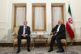 دیدار رئیس‌گروه روابط ایران و پارلمان اروپا با ظریف