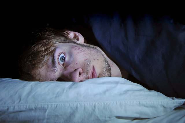 اختلال در خواب از نشانه‌های اولیه آلزایمر است