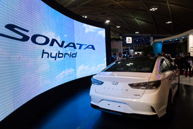 رونمایی از خودرو هیبرید سوناتا در دومین نمایشگاه خودرو تهران