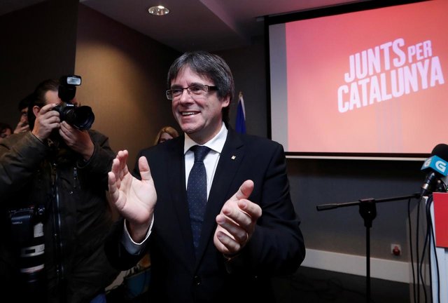 پوجدمون: از دور به رهبری کاتالونیا ادامه می‌دهم