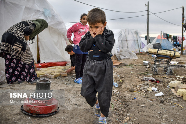 پناه بردن به سِلبریتیها از روی ناچاری پناه بردن به سِلبریتیها از روی ناچاری