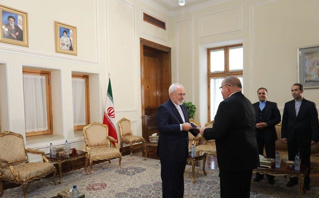 دیدار وزیر خارجه با سفیر لتونی و رییس اجرایی دولت افغانستان 
