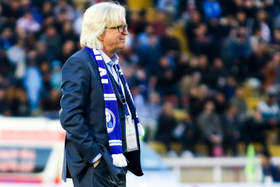 شفر: بازیکنانم عصبی بازی می‌کنند/ ایران می‌تواند از گروهش صعود کند