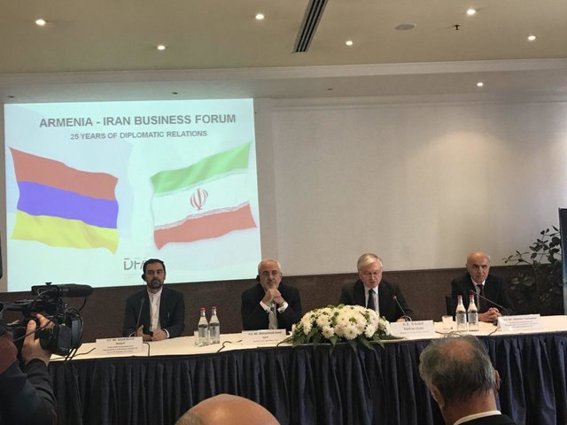 ظریف: مذاکرات بین ایران و اتحادیه اوراسیا در زمینه تعرفه‌های ترجیحی نهایی شده است 