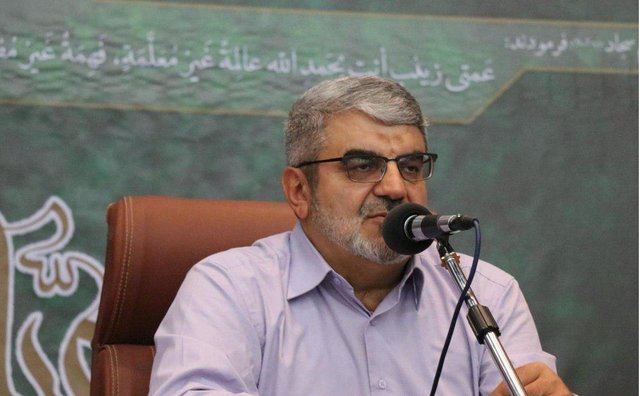 مسئولان نوکری مردم در رکاب ولایت را افتخار خود بدانند