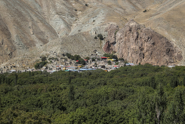 نفس‌های تهران به حافظان محیط زیست بند است 