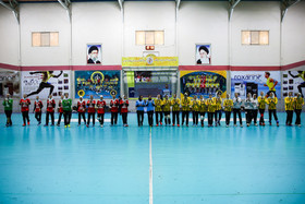 دیدار تیم های هندبال بانوان هیات هندبال اصفهان و شهید چمران لارستان