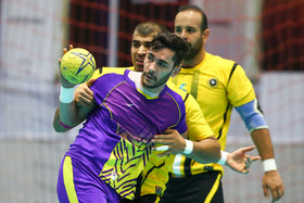 دیدار تیم های هندبال سپاهان اصفهان و نیروی زمینی تهران