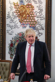 دیدار و گفتگوی بوریس جانسون، وزیر خارجه انگلیس با علی‌اکبر صالحی،رییس سازمان انرژی اتمی