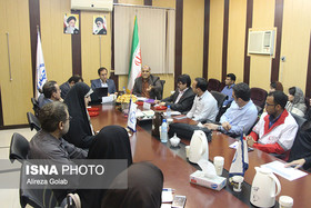 چرا به نهادهای دولتی در کمک به زلزله زدگان کرمانشاه اعتماد نشد؟