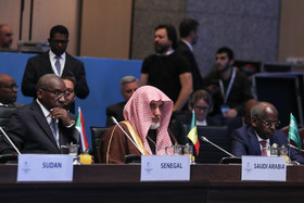 نمایندگان کشورهای عربستان سعودی ،سنگال و سودان در اجلاس فوق العاده سران سازمان همکاری اسلامی در استانبول 