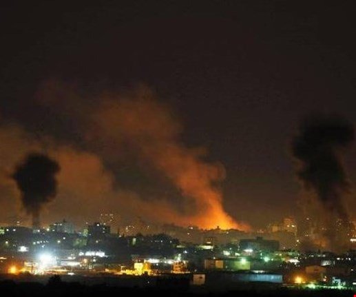 بمباران شدید رژیم صهیونیستی علیه مواضع حماس/تصمیم اسرائیل به بستن گذرگاه‌ها با غزه