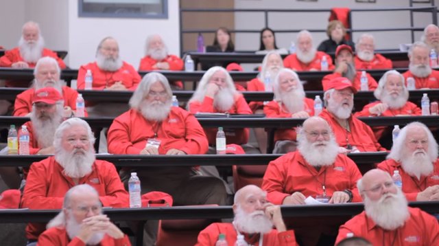 در مدرسه بابانوئل‌ها واقعا چه می‌گذرد؟