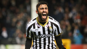 شارلوا در صدد تمدید ۵ ساله قرارداد رضایی