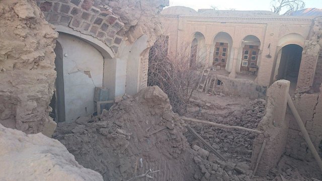 آسیب زلزله  به بناهای تاریخی کوهبنان