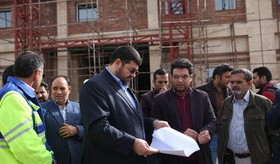 نیاز ساکنان "زرند" به بیمارستان/ پیمانکاران همت کنند