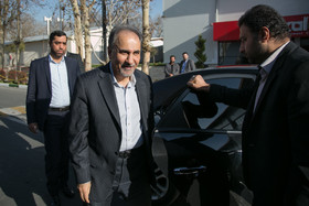 محمدعلی نجفی شهردار تهران در حاشیه بازدید از استارت‌آپ‌ها