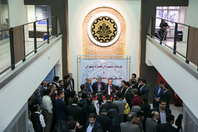 محمدعلی نجفی، شهردار تهران و سورنا ستاری، معاون علمی و فناوری رئیس‌جمهور و  در جمع خبرنگاران در دانشگاه شریف