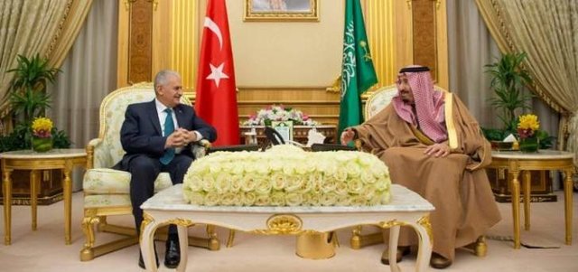 نخست‌وزیر ترکیه با پادشاه عربستان دیدار کرد