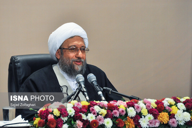 آملیلاریجانی: جمع شدن گوشت و میوه از سفره عدهای، بسیار دردناک است
