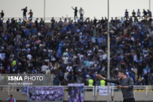 ۳ تعویض اجباری برای تیم ویسی/ اخراج سرپرستان استقلال خوزستان و خونه به خونه