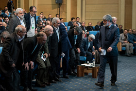 علی مطهری در بیست و پنجمین مجمع عمومی انجمن اسلامی جامعه پزشکی