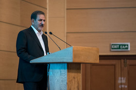 اسحاق جهانگیری معاون اول رییس‌جمهور در بیست و پنجمین مجمع عمومی انجمن اسلامی جامعه پزشکی