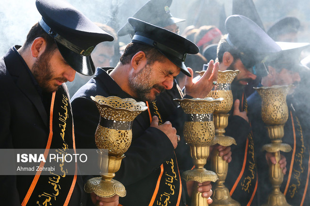 برپایی دسته خادمان حرم بانوی کرامت به مناسبت شهادت حضرت زهرا(س)
