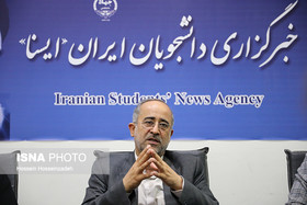 متخصصان نتایج مطالعات کرونایی را به ما بدهند تا شهر را پلکانی به وضع عادی برگردانیم