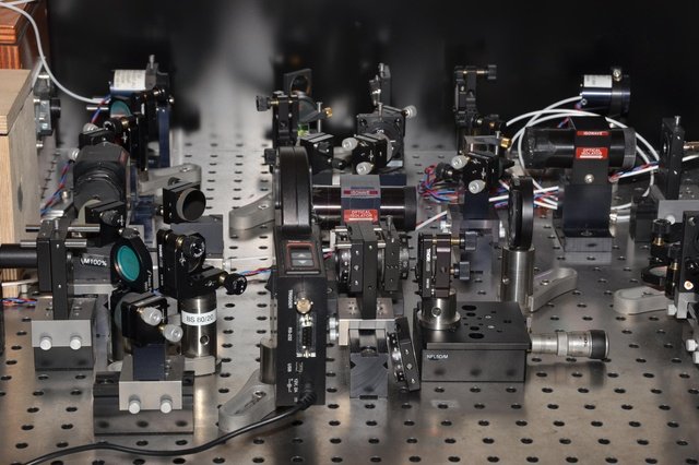 طراحی ساعت‌های 10 برابر دقیق‌تر از ساعت‌های اتمی با فناوری لیزر